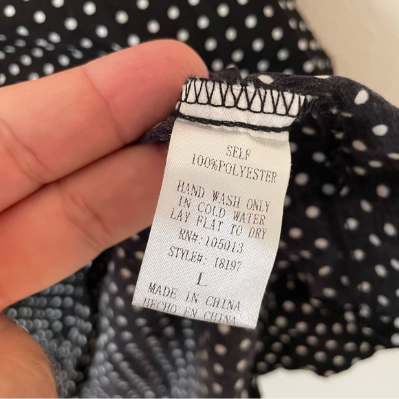 Savanna Jane Black Polka Dot Embroidered Flutter Sleeve Top Size Large - Picture 5 of 8